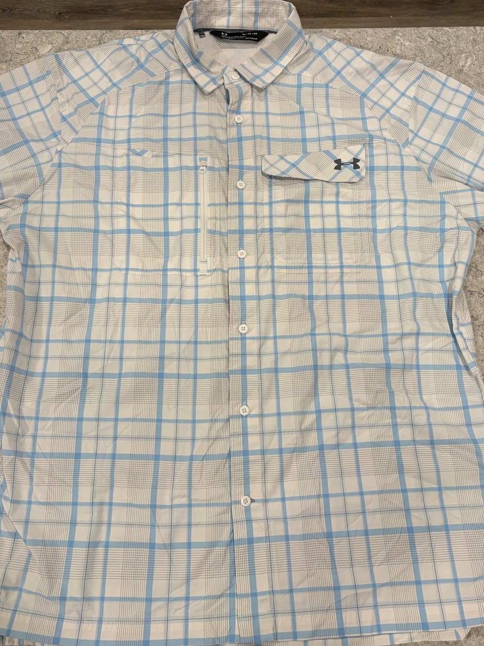 Under Armour Heat Gear Men’s Light Blue Plaid Vented Hiking/Fishing Shirt-XL